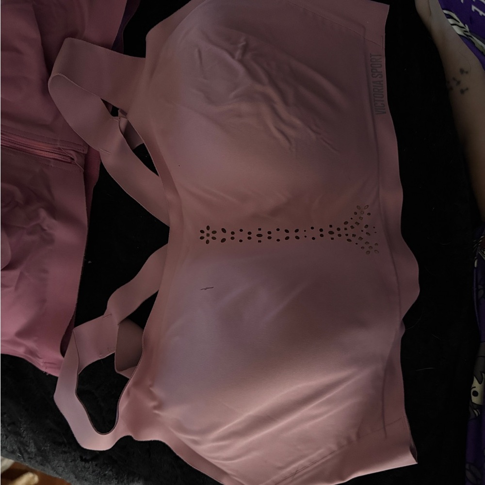 Bundle of Four Victorias Secret Sports Bras - Picture 8 of 9